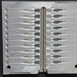 2.5 Inch Ball tail crappie getters - 20 cavity mold