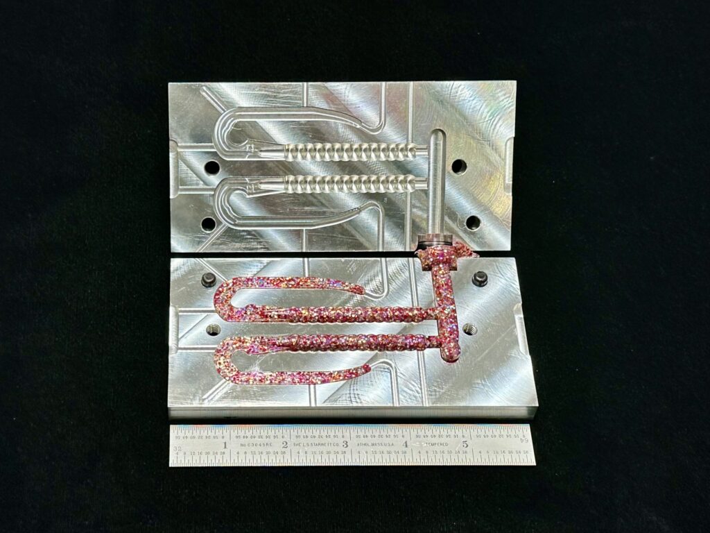 3.5 Inch Ribbed Ribbon Tail - 2 cavity